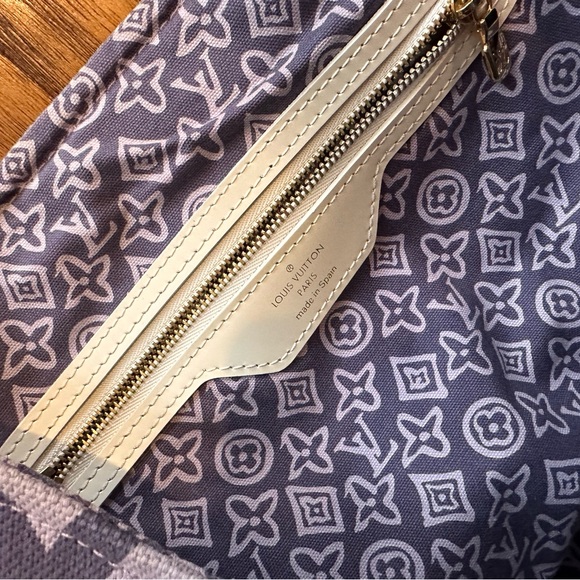 Louis Vuitton Tahitienne PM Lilas - Picture 9 of 15